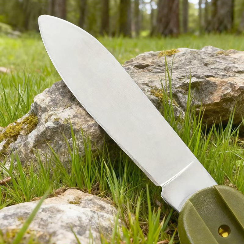 Nuovo set di posate da campegg - Camping Cooking And Cutlery Set recensione e prezzo